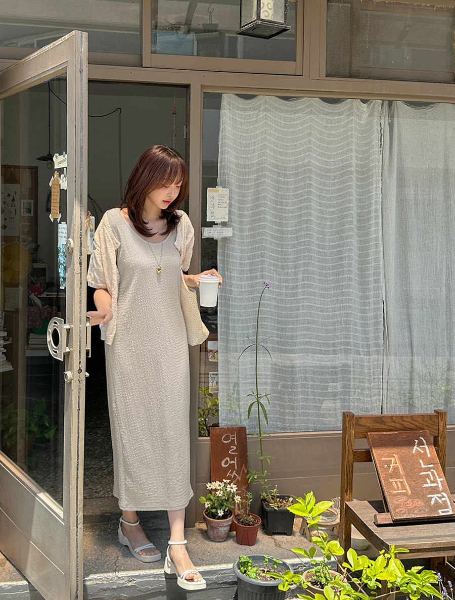 レンムトエンボサスペンダーロングワンピース