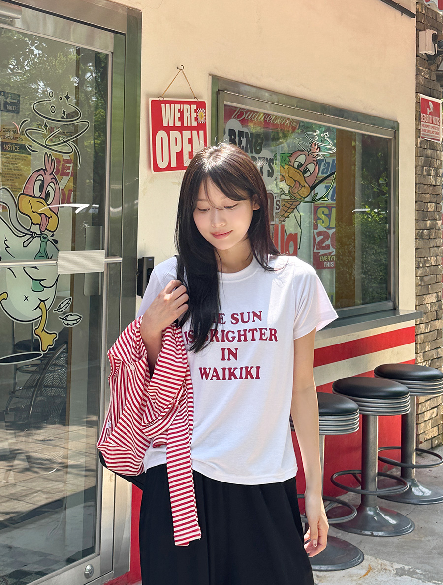 ジェンルアレタリングセミクロップティーシャツ