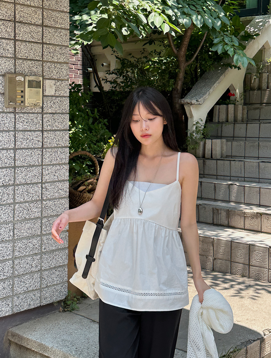 エビューオンリボンビスティエブラウス