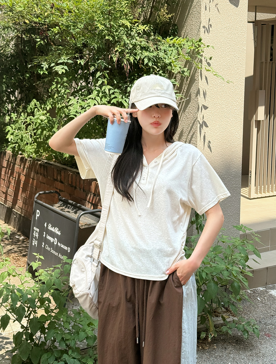 アジェントシャーリングフードティーシャツ