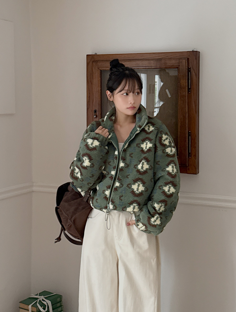 ノイナノルディックダンブル クロップドジップアップ