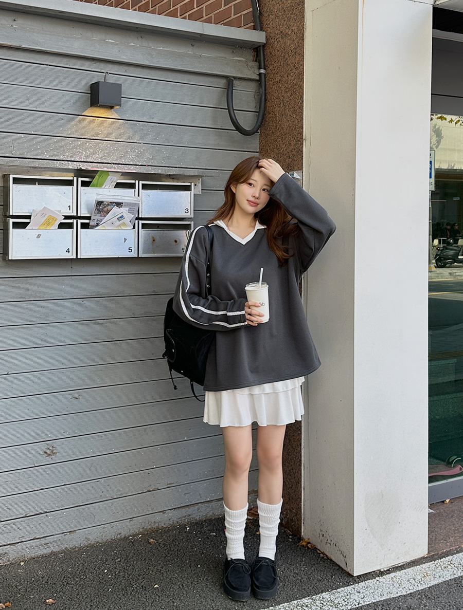 [EVELLET]リモンブレース起毛カラー刺繍ティーシャツ