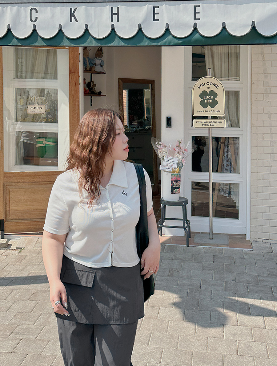 [EVELLET]オピュアムービーエン刺繍カラーボタンティーシャツ