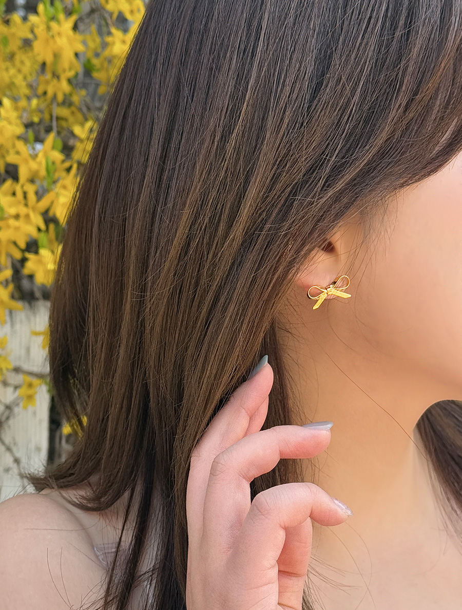 ムヘッピーリボンイヤリング