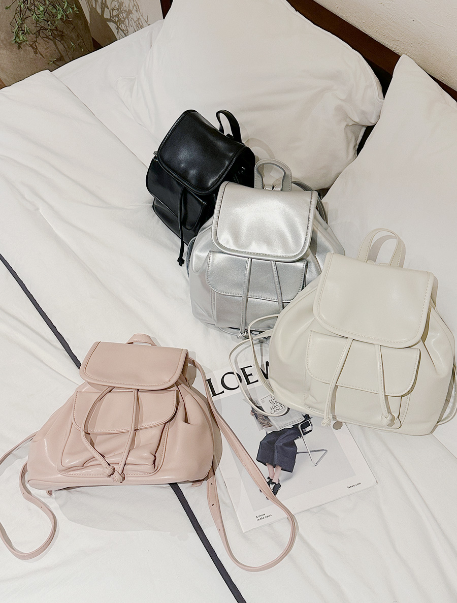 テンニュープレザーポケットバックパック