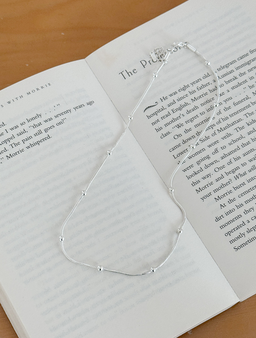 テンルブミニボールネックレス