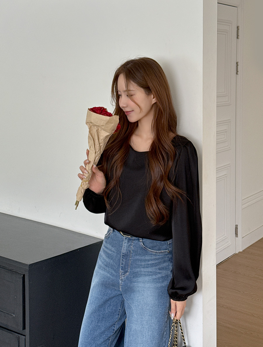 キューブアリボンパフブラウス