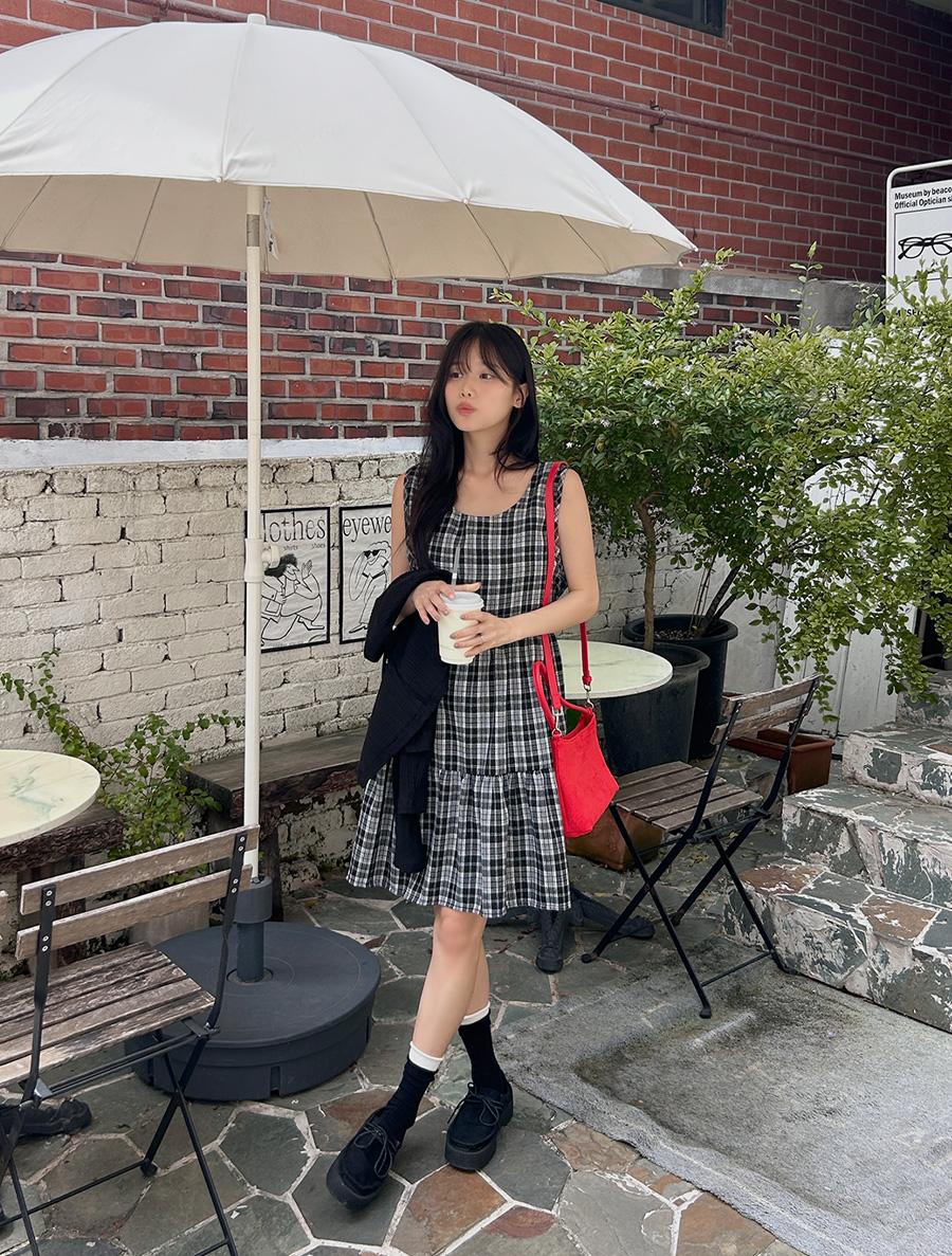 エンクアチェックカンカンサスペンダーワンピース