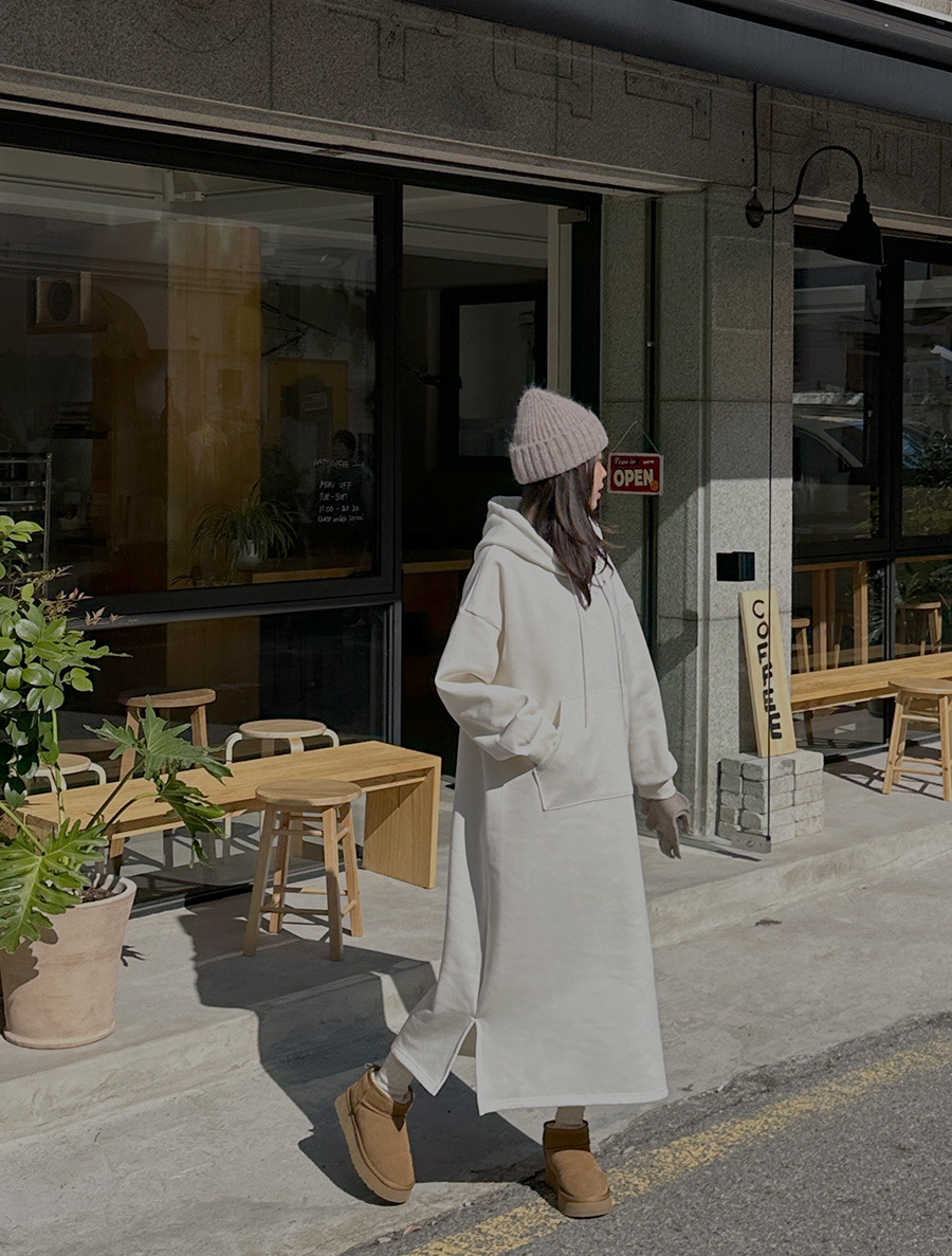 [EVELLET]リトア起毛ペンダントフードロングワンピース