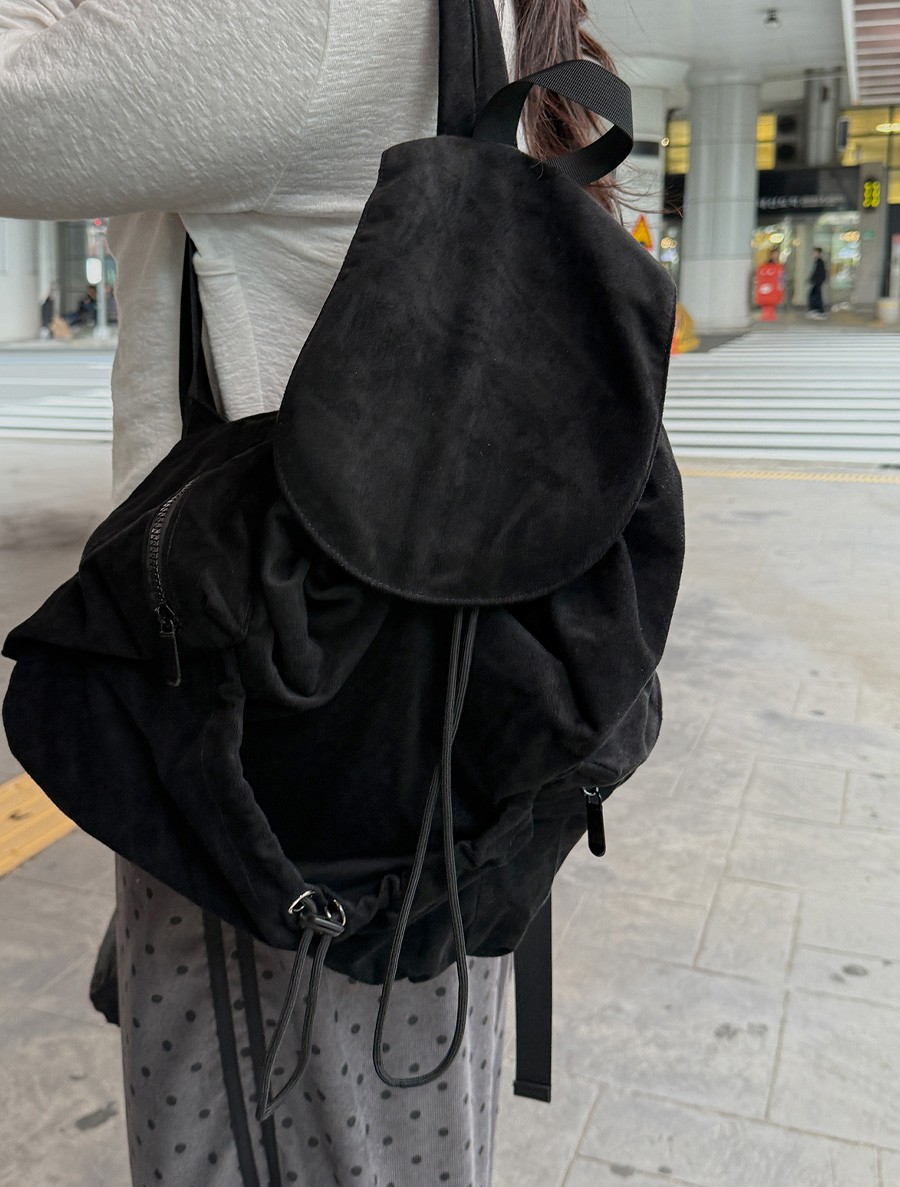 トベルスエードストリングポケットバックパック