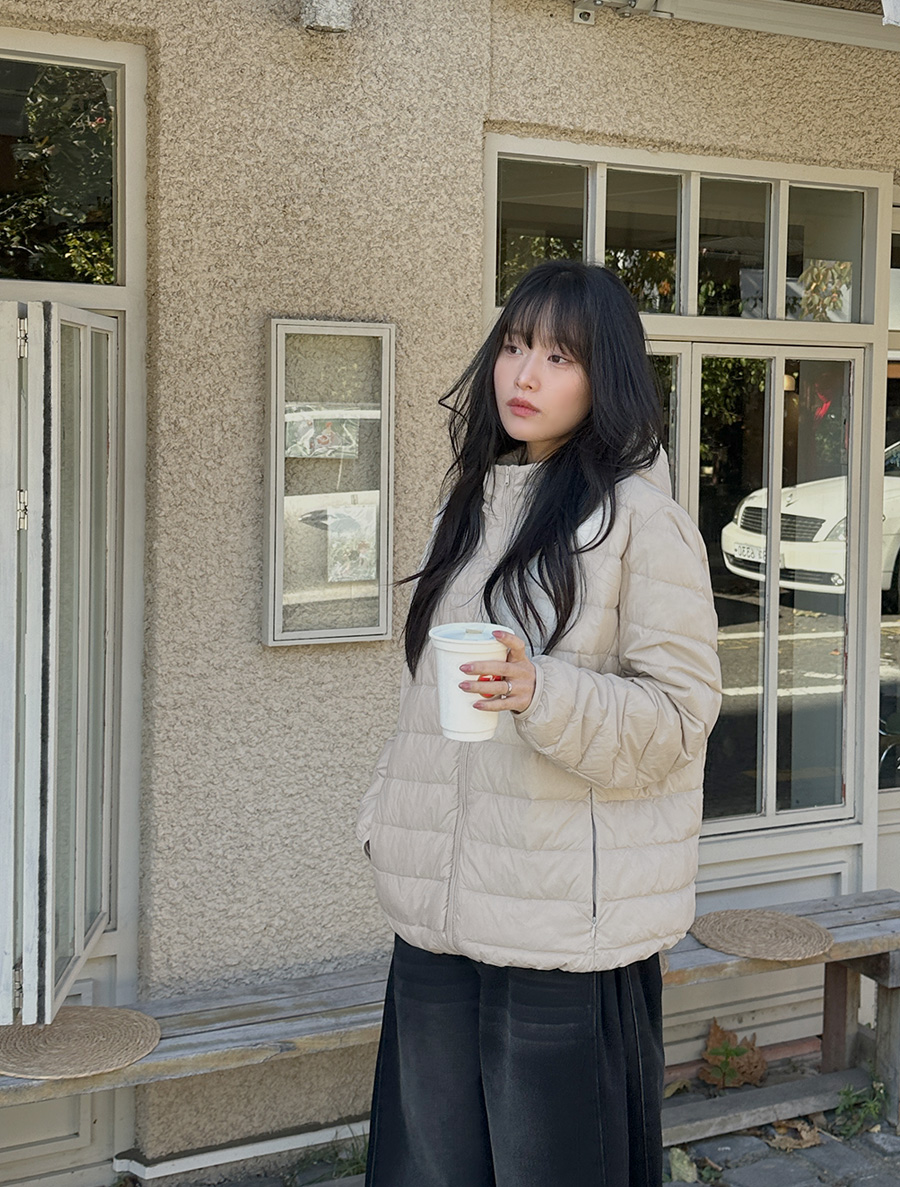 [単独企画]デイティダックダウンパッケーブルフード軽量バディング