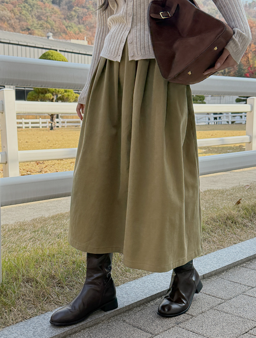 ジンエットピッチギモピンタックフレアロングスカート