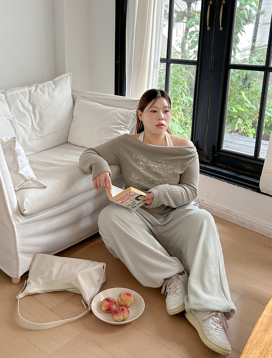 [EVELLET]ミューヘアホルター配色プリンティングシャーリングティーシャツ