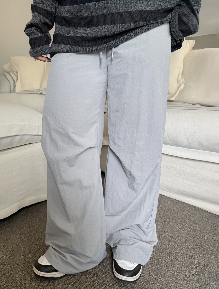 モングリーンワイドウエストバンドパンツ