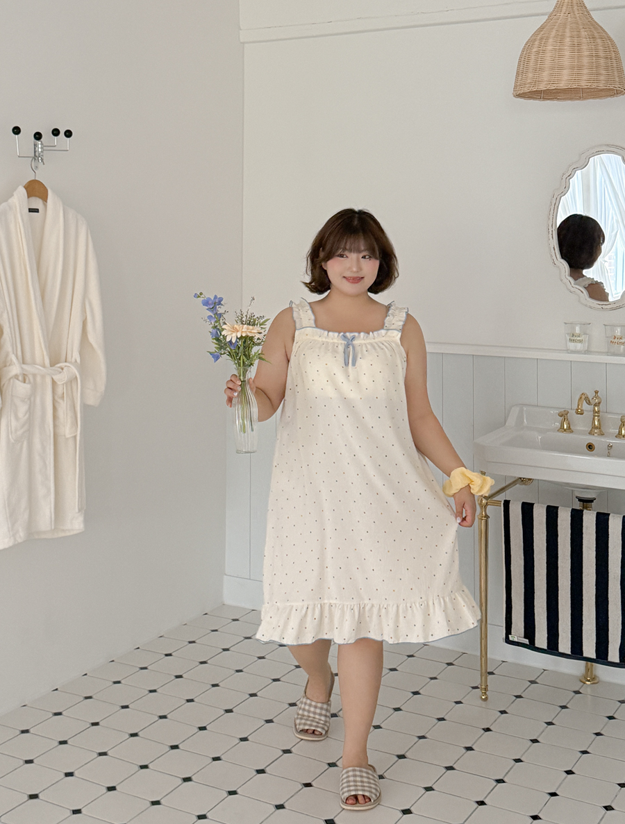 カローディングフリルナシワンピースパジャマ