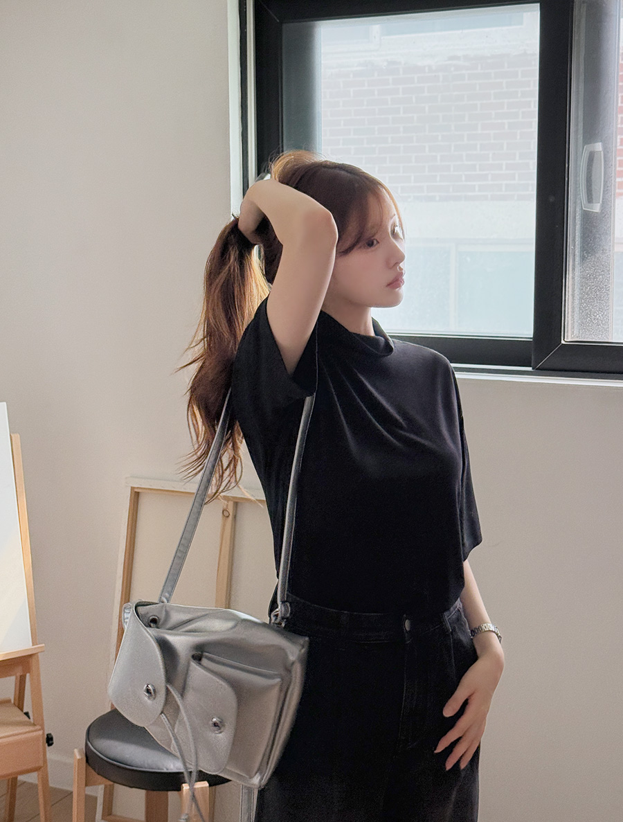 八幡ベーシックモックネックティーシャツ