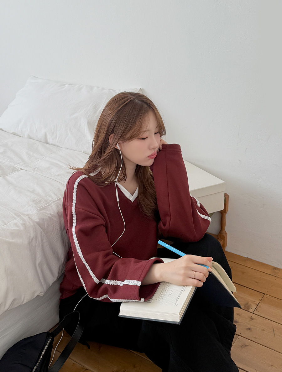 [EVELLET]リモンブレース起毛カラー刺繍ティーシャツ