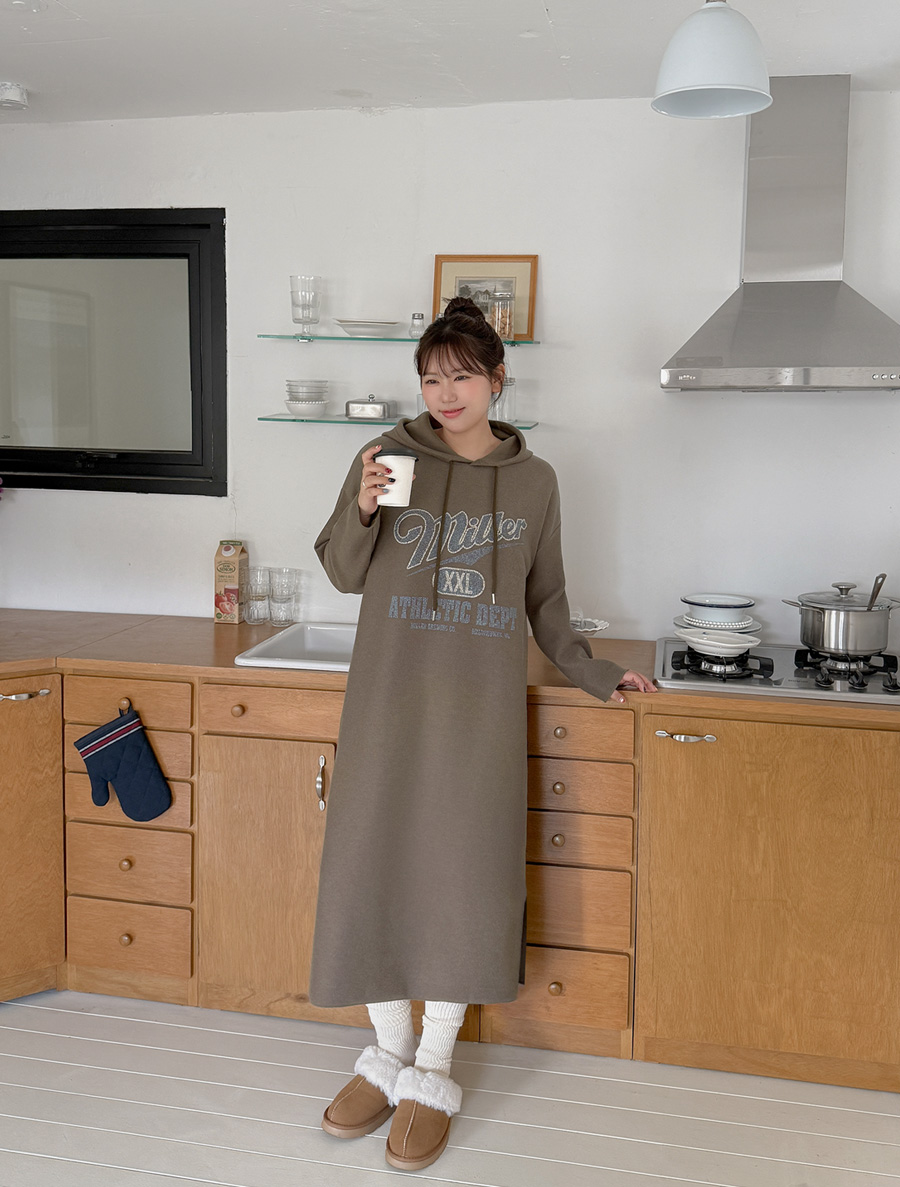 [EVELLET]イリア起毛フードロングワンピース