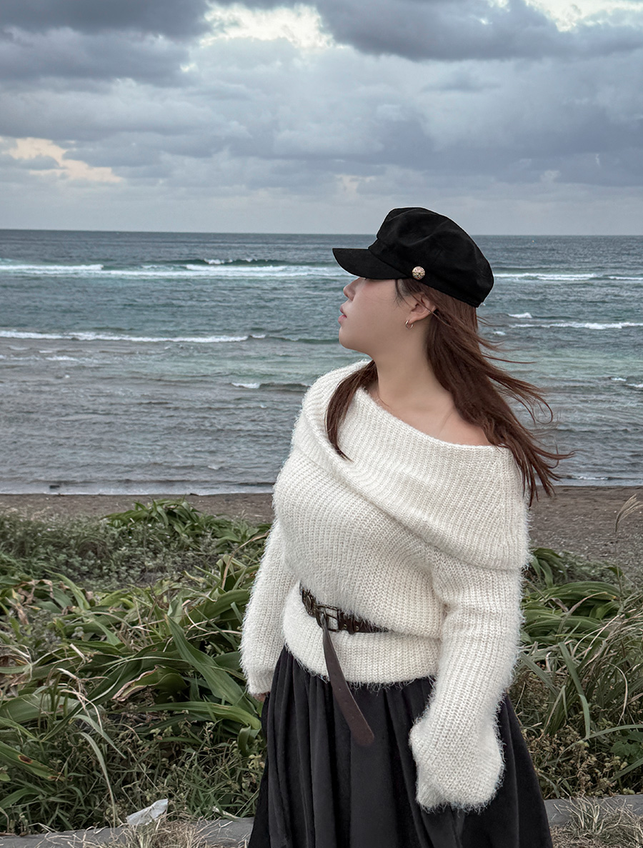 センオープンブラシオフショルダーニット