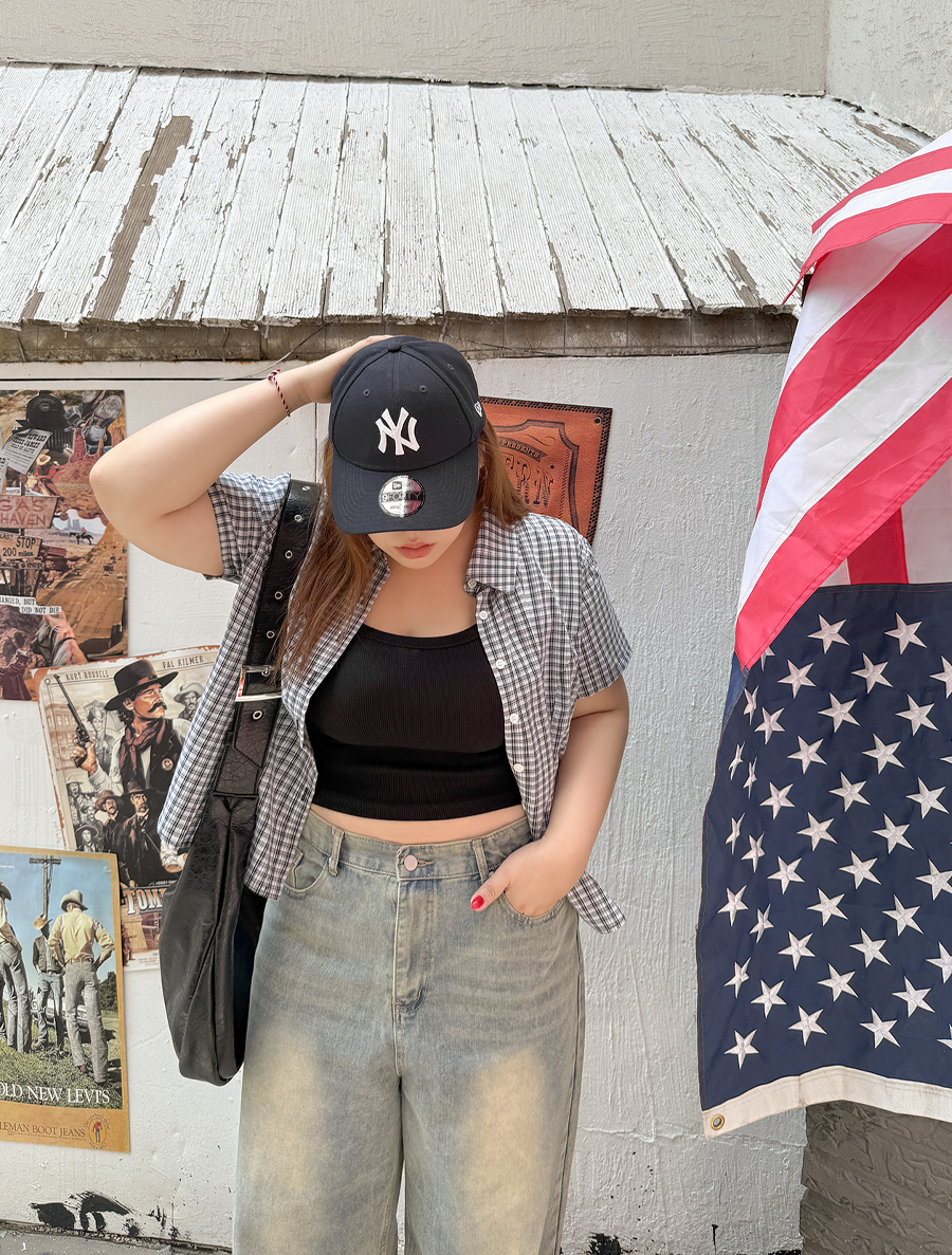 【単独進行】エルフク切開クロップドチェックシャツ